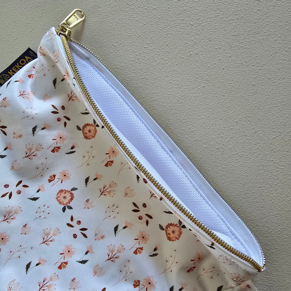 Kekoa Wetbag | Small Wild Flowers