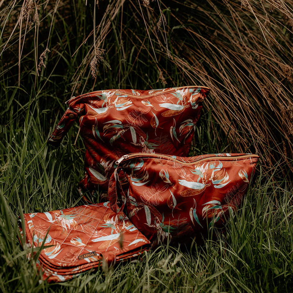 Kekoa Wetbag | Medium Kaki (Black Stilt) (not absorbent)