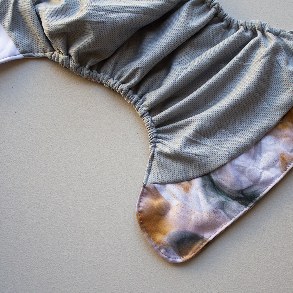 Kekoa Core Large | Golden Moth