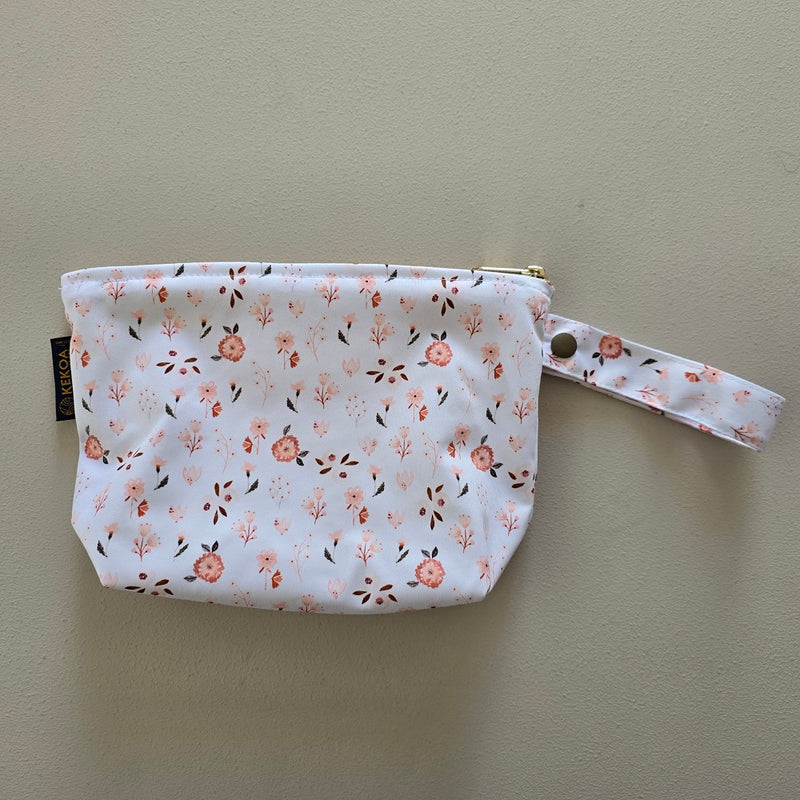 Kekoa Wetbag | Small Wild Flowers