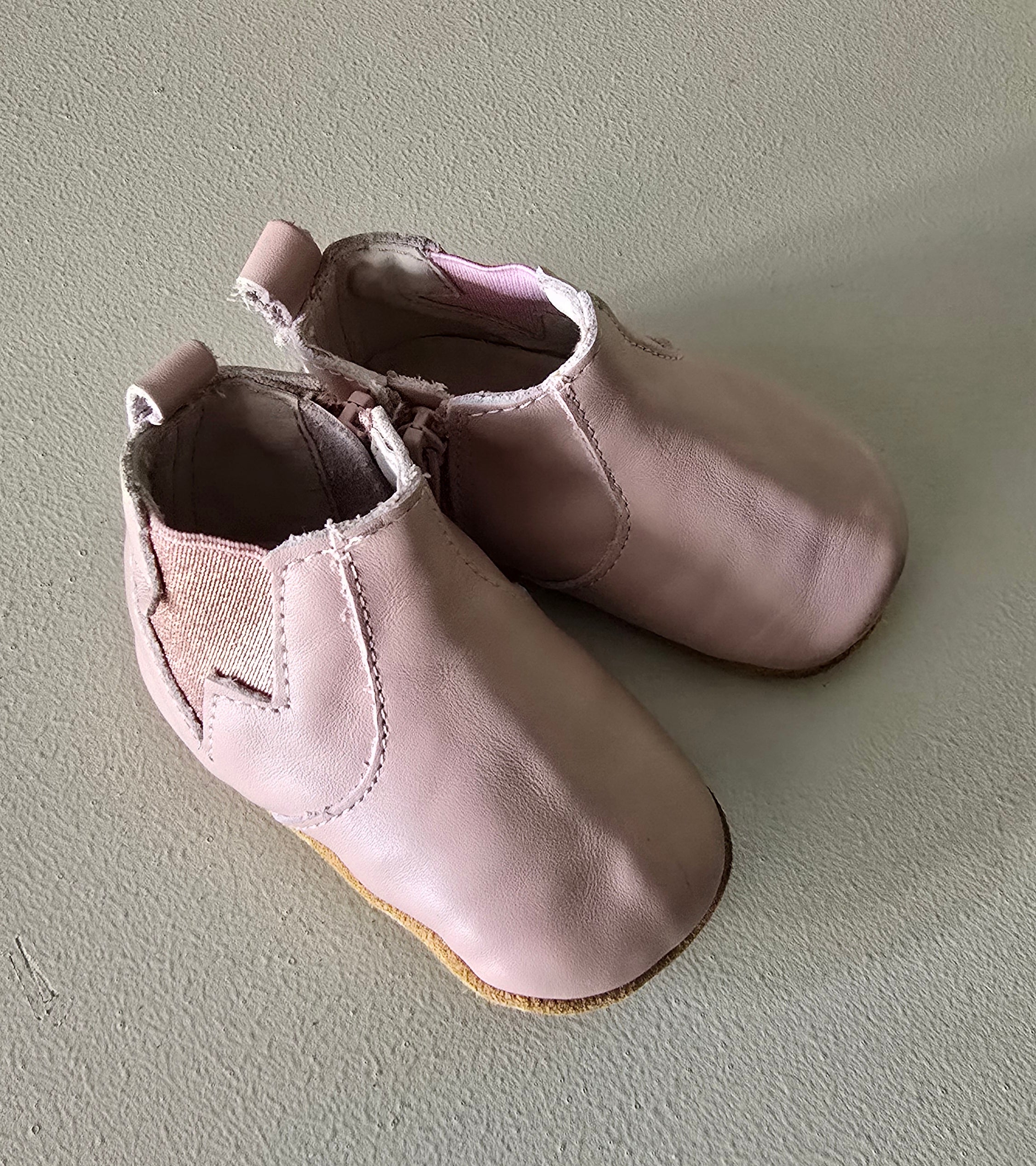 Pretty Brave Electic Boots (M)
