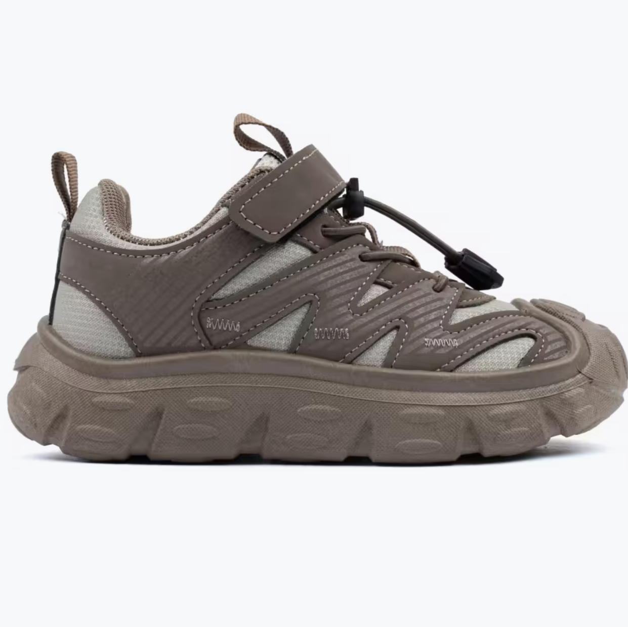 Mikk-Line Brown trainer shoes (32 and 33)