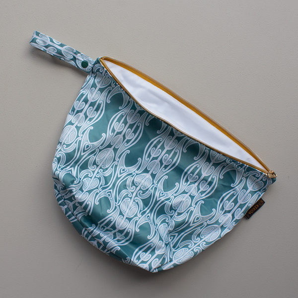 Kekoa Wetbag | Medium Tiaki Sea (not absorbent)